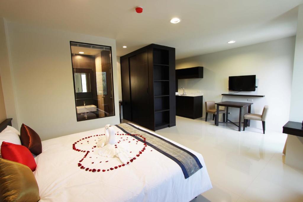 Leisure Place Phuket Чалонг Стая снимка