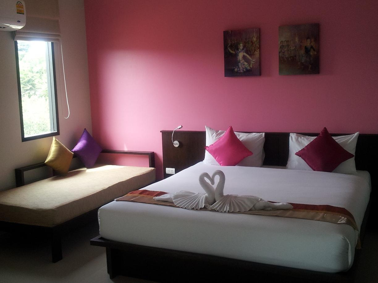 Leisure Place Phuket Чалонг Екстериор снимка