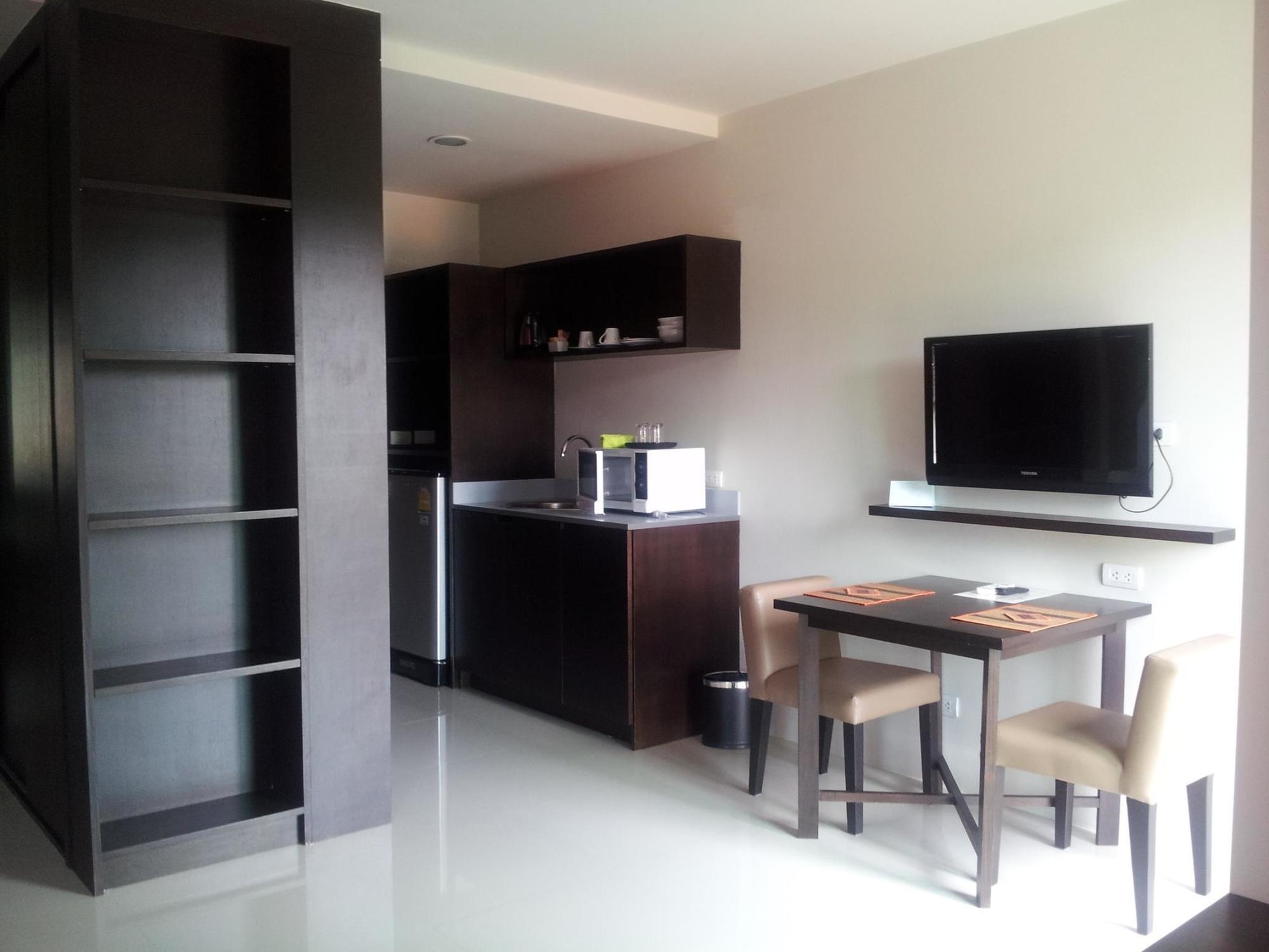 Leisure Place Phuket Чалонг Екстериор снимка