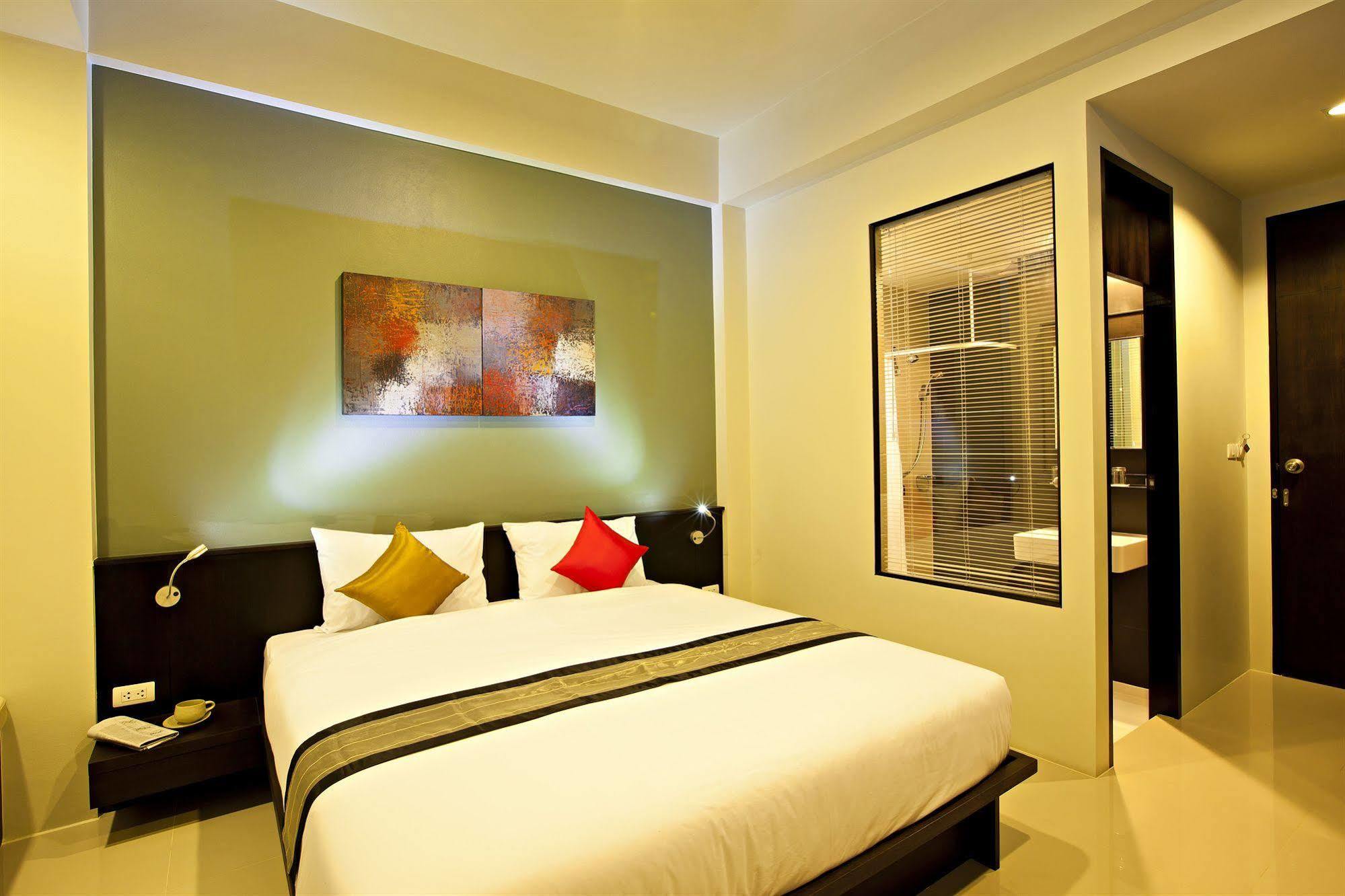 Leisure Place Phuket Чалонг Екстериор снимка