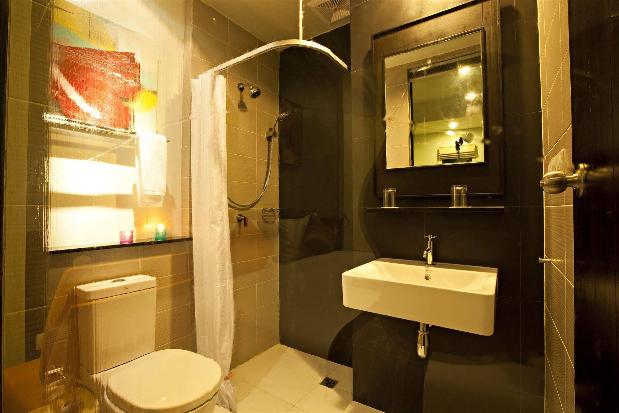 Leisure Place Phuket Чалонг Екстериор снимка